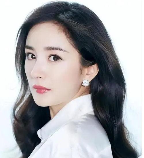 吃瓜娱乐杨幂是谁啊视频,揭秘“吃瓜娱乐”视频中的明星魅力